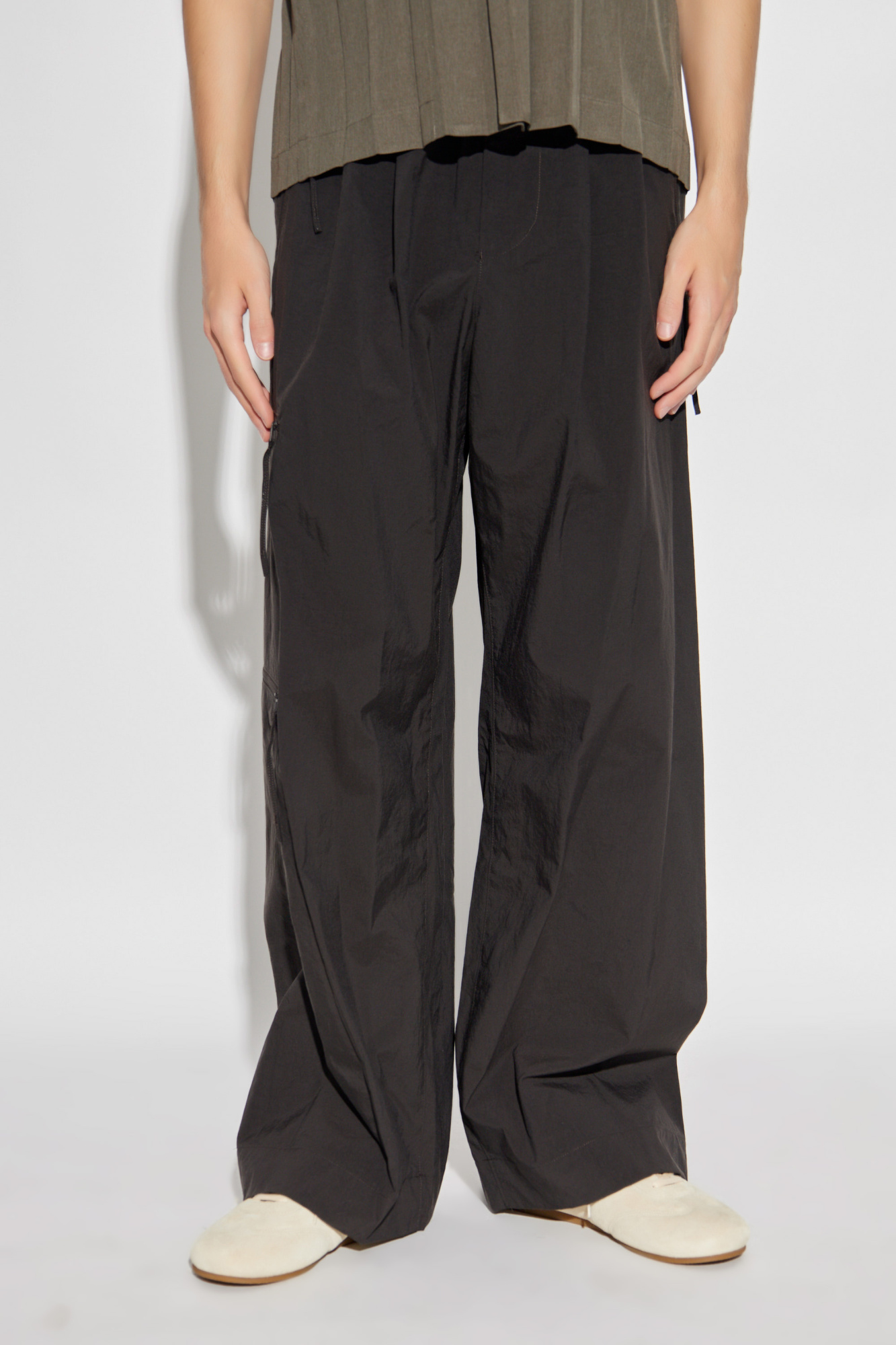 【希少】HOMME PLISSE 23AW UNFOLD PANTS Unfold Pleated Trousers in Soil Brown – SVRN